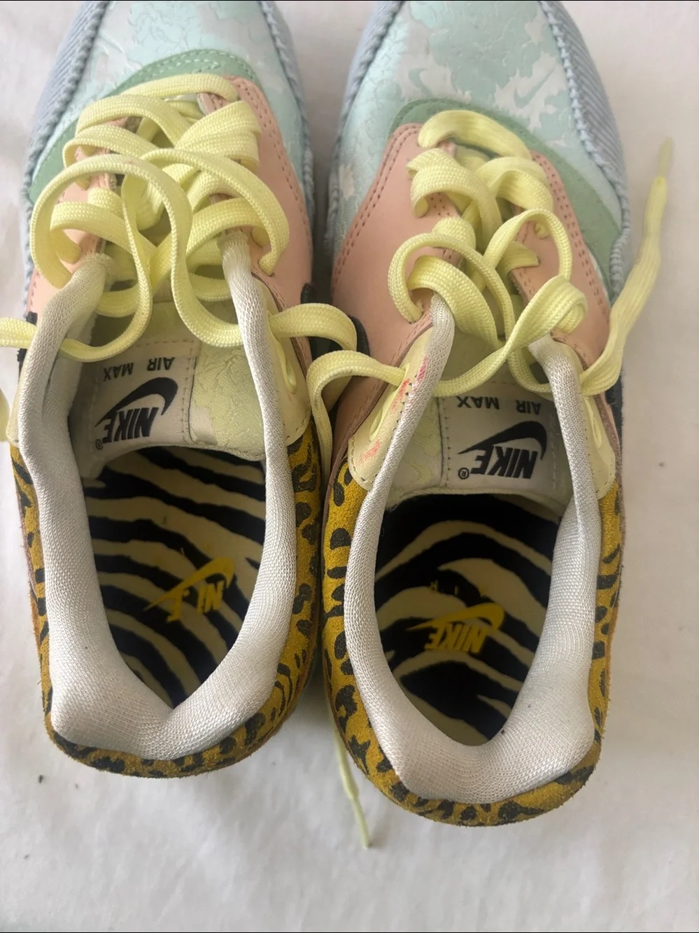 Nike Pastel Multi-Panel Sneakers with Yellow Laces AirMax 1 86RPM Spring Mix
